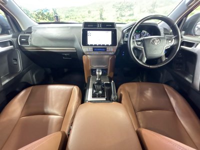 TOYOTA LAND CRUISER PRADO - 2