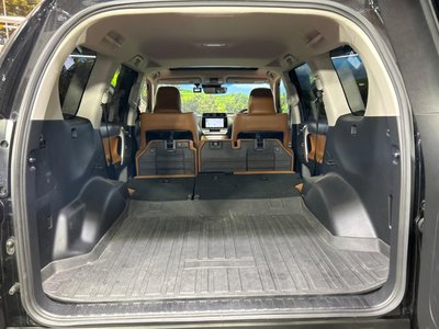 TOYOTA LAND CRUISER PRADO - 10