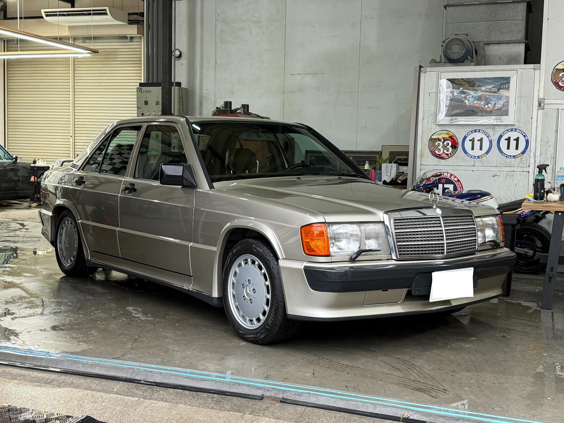 MERCEDES-BENZ 190 - View 1