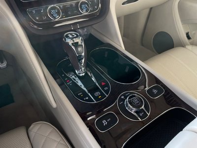 2018 Bentley BENTAYGA thumbnail 21