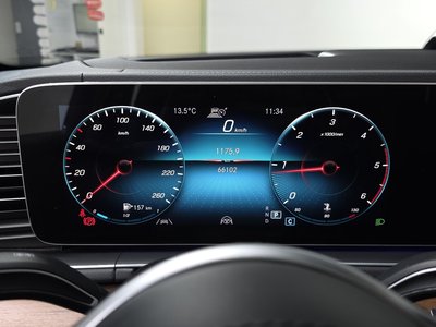 MERCEDES-BENZ GLS - 8