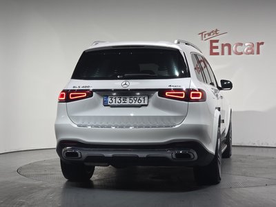 MERCEDES-BENZ GLS - 4