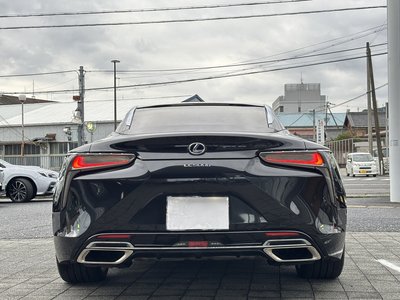 LEXUS LC - 10