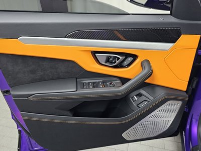صورة مصغرة 14 لـ 2024 Lamborghini URUS
