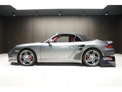 PORSCHE 911 CABRIOLET - 7