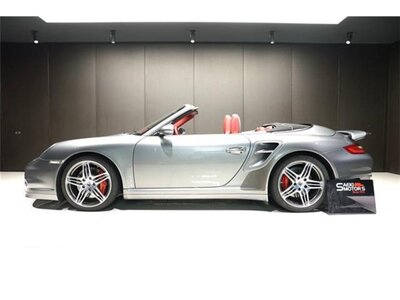 PORSCHE 911 CABRIOLET - 8