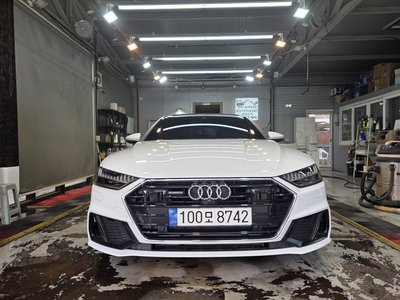 AUDI A7 - 1