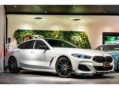 BMW 8 SERIES - 1