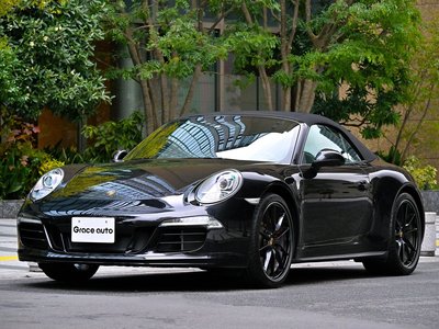PORSCHE 911 CABRIOLET - 2