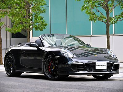 PORSCHE 911 CABRIOLET - 1