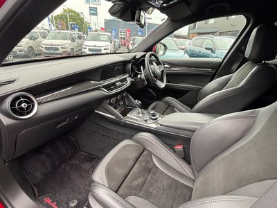 صورة مصغرة 52 لـ 2019 ALFA Romeo STELVIO