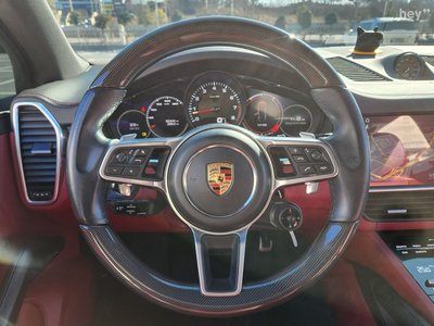 PORSCHE CAYENNE - 10