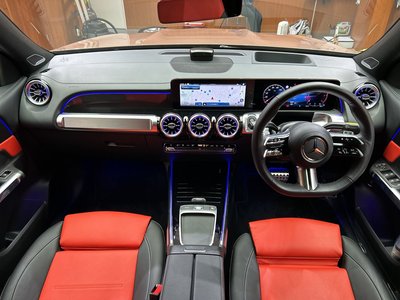 MERCEDES-BENZ GLB - 4