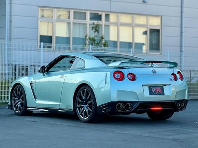 2011 Nissan GT-R 照片 12