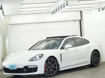 PORSCHE PANAMERA - 5