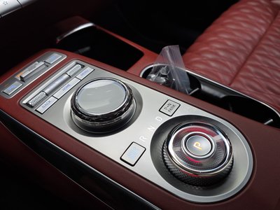 2022 Genesis GV70 — фото 9