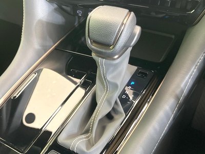 2026 Toyota ALPHARD — миниатюра 35