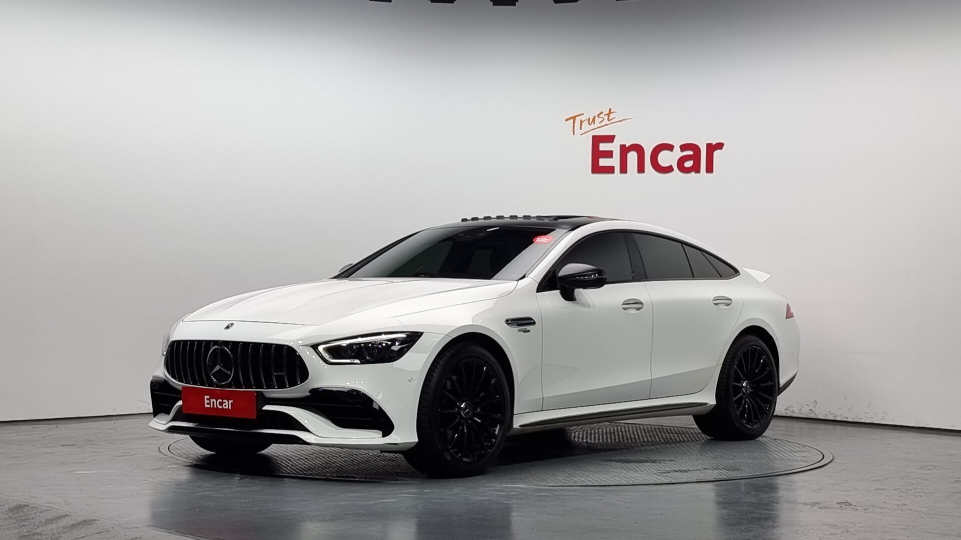 MERCEDES-BENZ GT AMG - View 1