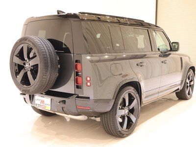 LAND ROVER DEFENDER - 10