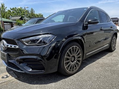 MERCEDES-BENZ GLA - 1