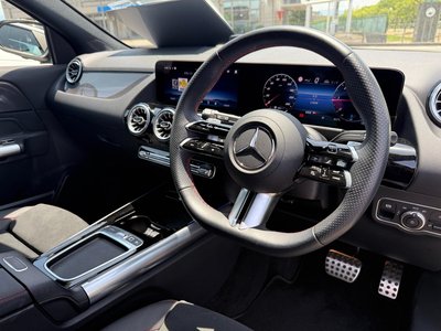 MERCEDES-BENZ GLA - 10