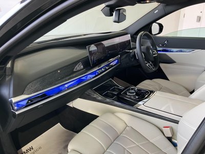 2025 BMW 7 SERIES — миниатюра 28