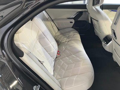 2025 BMW 7 SERIES — миниатюра 51