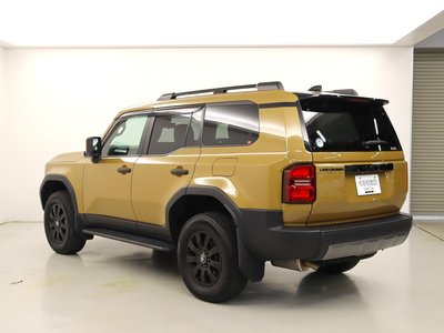 TOYOTA LAND CRUISER 250 - 8