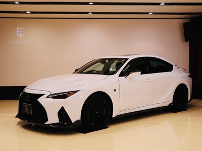 LEXUS IS - 1