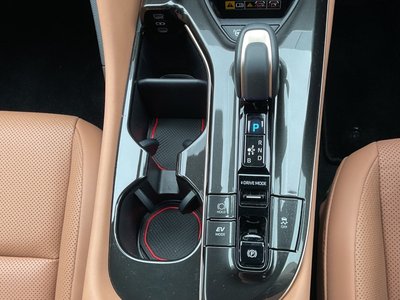 2025 Toyota CROWN SPORT thumbnail 40