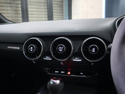 صورة مصغرة 35 لـ 2017 AUDI TT RS COUPE