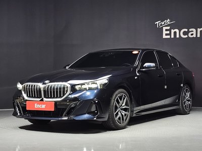 صورة 1 لـ 2024 BMW 5 SERIES