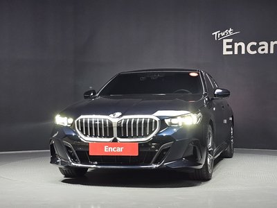 صورة 2 لـ 2024 BMW 5 SERIES