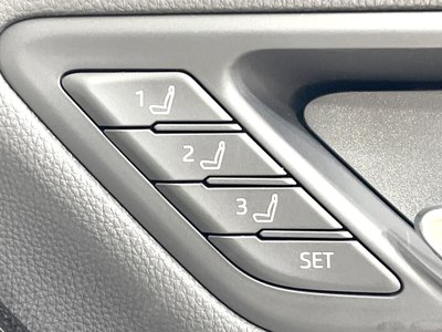 صورة مصغرة 51 لـ 2024 Toyota LAND CRUISER 300