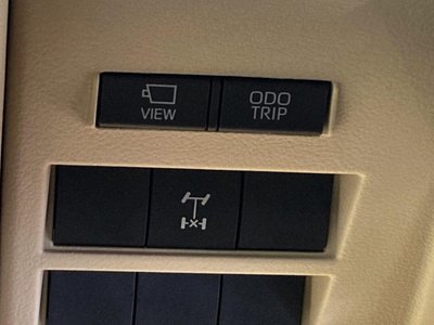 صورة مصغرة 33 لـ 2024 Toyota LAND CRUISER 300