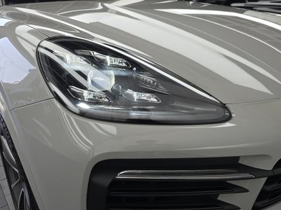 2022 Porsche CAYENNE photo 9