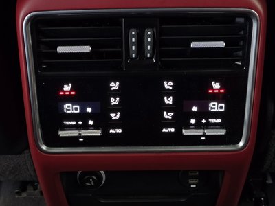 صورة مصغرة 25 لـ 2022 Porsche CAYENNE