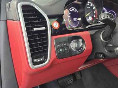 صورة مصغرة 27 لـ 2022 Porsche CAYENNE