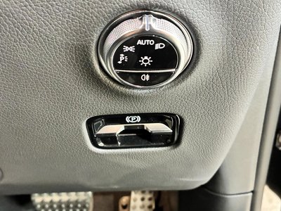 MERCEDES-BENZ GLC - 10