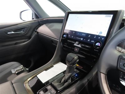 صورة 10 لـ 2023 Toyota ALPHARD