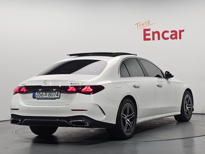 MERCEDES-BENZ E-CLASS - 3
