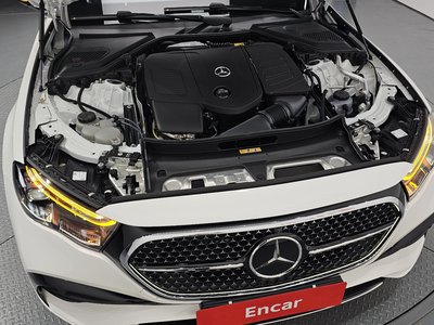 MERCEDES-BENZ E-CLASS - 7