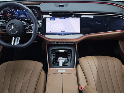 MERCEDES-BENZ E-CLASS - 5