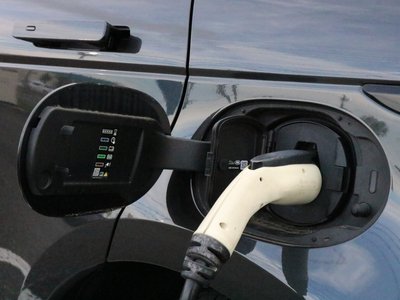 2025 LAND Rover RANGE ROVER EVOQUE — миниатюра 48