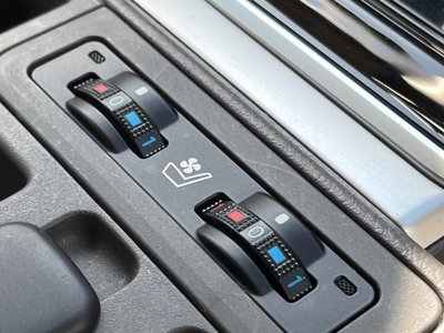 TOYOTA LAND CRUISER PRADO - 6