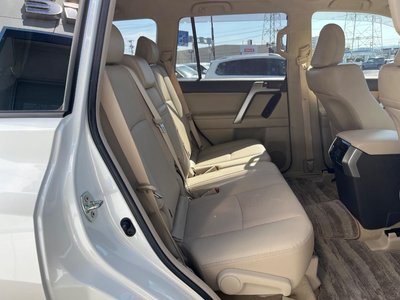 TOYOTA LAND CRUISER PRADO - 9