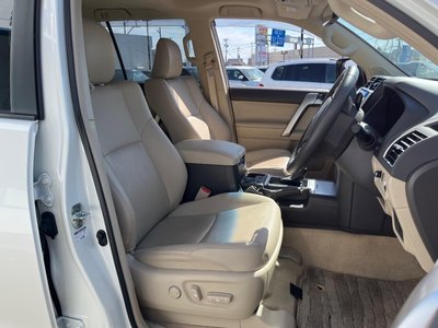 TOYOTA LAND CRUISER PRADO - 8