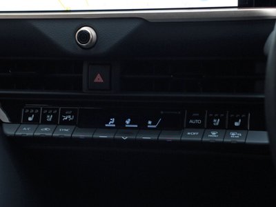 TOYOTA CROWN SPORT - 9