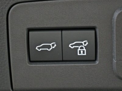 TOYOTA CROWN SPORT - 8