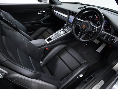 2018 Porsche 911 — миниатюра 13